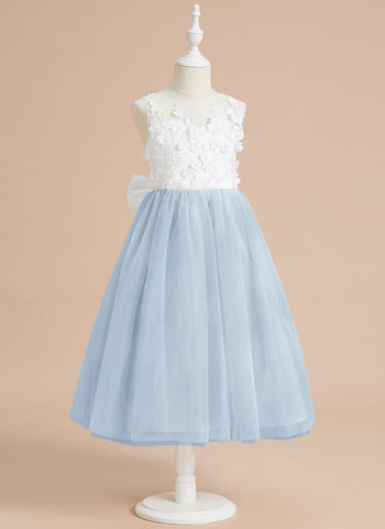 Vestido midi de encaje floral y lazo grande 