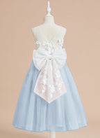 Vestido midi de encaje floral y lazo grande 