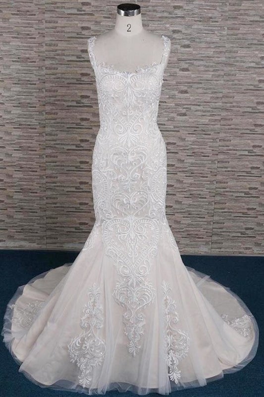 Vestidos de novia elegantes de sirena con apliques en el cuello cuadrado. 