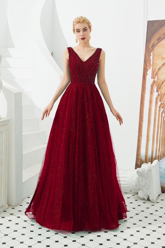 Vestido de noche sin mangas con escote en V, corte acampanado y espalda descubierta