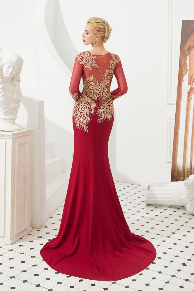 Robe de soirée sirène moulante à manches longues et appliques dorées, longueur au sol.