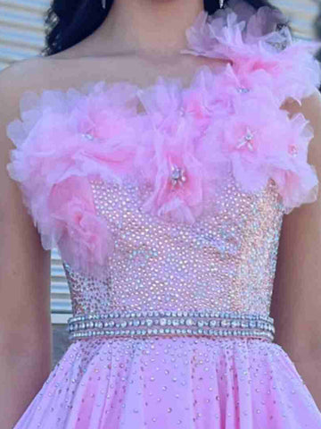 Sophronia | Robe de bal longue asymétrique rose bonbon à perles et fleurs