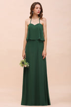 Robe de demoiselle d'honneur en mousseline spaghetti vert foncé, longueur au sol.