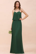 Robe de demoiselle d'honneur en mousseline spaghetti vert foncé, longueur au sol.