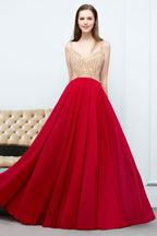 Robe de bal bordeaux à bretelles spaghetti, longueur au sol, coupe trapèze, ornée de perles