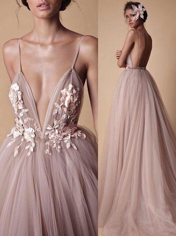 Robe de mariée de plage à bretelles spaghetti et décolleté en V profond avec applique WD321