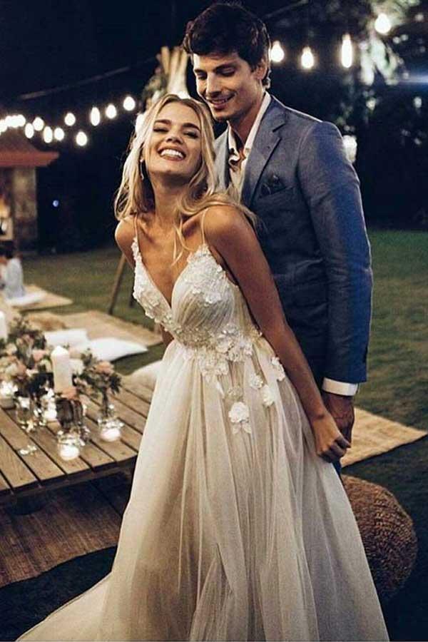 Robe de mariée dos nu à bretelles spaghetti et col en V, modèle WD285