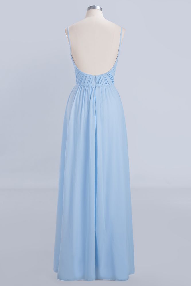 Robe de demoiselle d'honneur bleu ciel en mousseline de soie à fines bretelles, coupe trapèze, idéale pour un mariage.