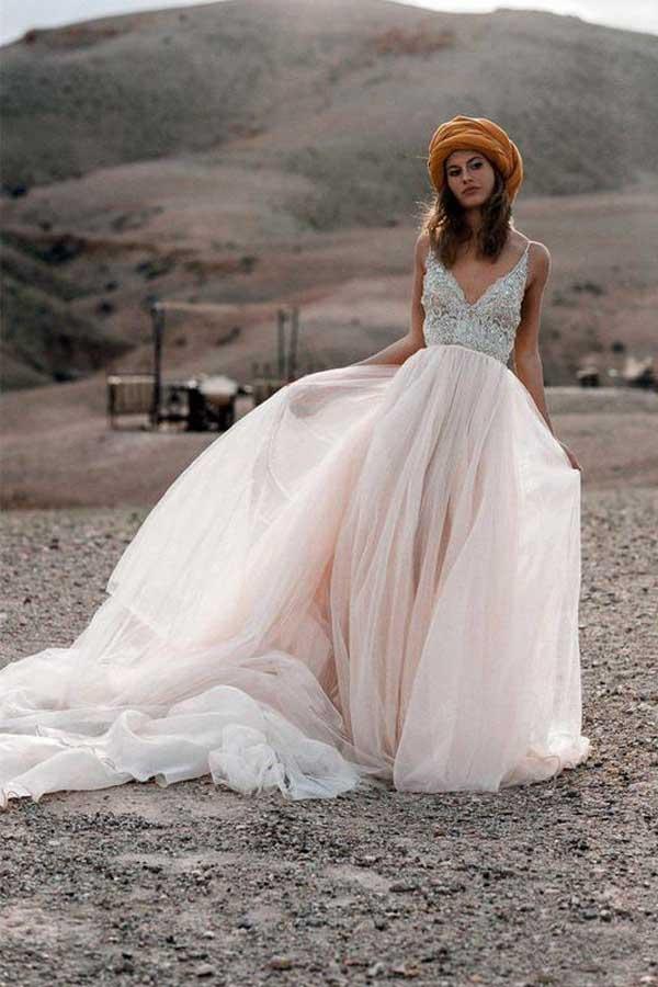 Robe de mariée dos nu, coupe trapèze, col en V et perles scintillantes WD315