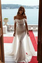 Robe de mariée sirène à sequins scintillants, épaules dénudées et traîne amovible 