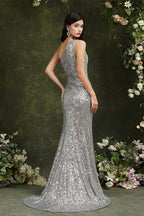 Robe de demoiselle d'honneur/de bal de promo sirène à sequins, asymétrique et longue, avec fente latérale.