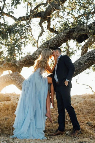 Vestido de novia rústico azul cielo con abertura lateral, ideal para bodas en la playa, con cola de corte WD289