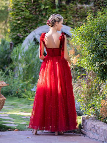 Vestido largo de fiesta de tul con lunares y corsé