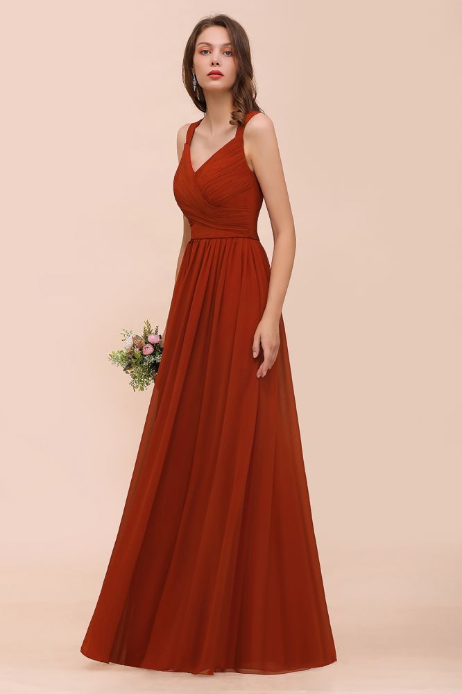 Robe de soirée longue et cintrée à bretelles pour la mariée et les demoiselles d'honneur