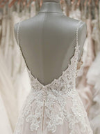 Robe de mariée de plage à bretelles et col en V, dos nu, en tulle ivoire WD309