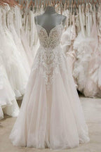 Robe de mariée de plage à bretelles et col en V, dos nu, en tulle ivoire WD309