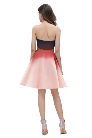 Vestido corto de fiesta sin tirantes de satén degradado, largo hasta la rodilla, ideal para baile de bienvenida.