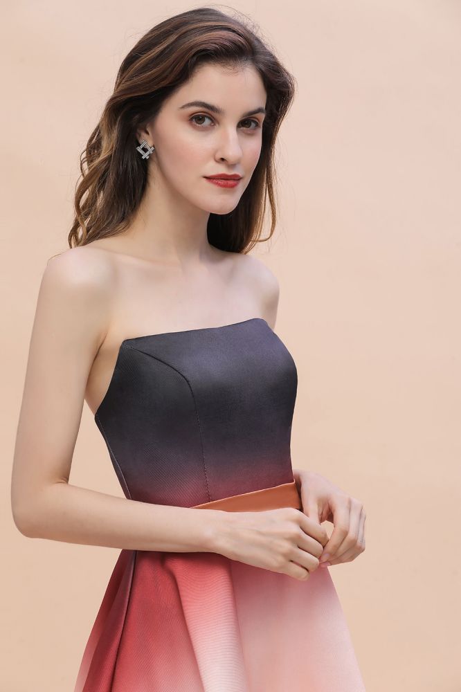 Vestido corto de fiesta sin tirantes de satén degradado, largo hasta la rodilla, ideal para baile de bienvenida.