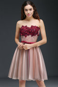 Robe de princesse bustier en tulle longueur genou pour bal de fin d'année