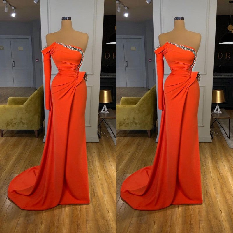 Robe de bal longue orange à sequins sans bretelles, manches longues