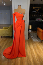 Robe de bal longue orange à sequins sans bretelles, manches longues