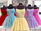 Vestido corto de fiesta azul con tirantes y apliques de encaje PD424