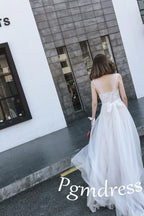 Vestidos de novia de playa con tirantes, tul y encaje blanco, con pequeña cola WD086