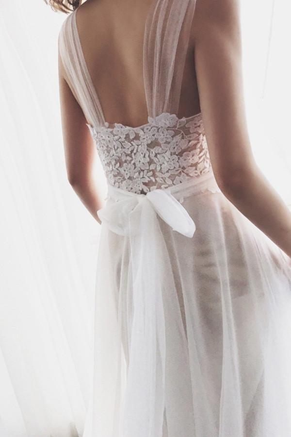 Vestidos de novia de playa con tirantes, tul y encaje blanco, con pequeña cola WD086