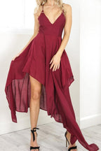 Vestido de fiesta burdeos con tirantes, escote en V y corte asimétrico, modelo PD310