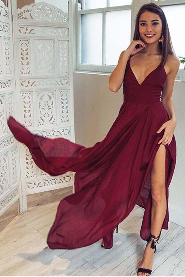 Vestido de fiesta burdeos con tirantes, escote en V y corte asimétrico, modelo PD310