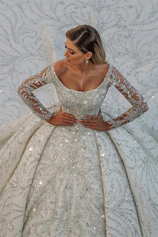 Magnifique robe de mariée de bal à manches longues et luxueuse 