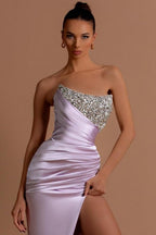 Superbe robe de bal longue lilas sans bretelles à paillettes et perles avec fente