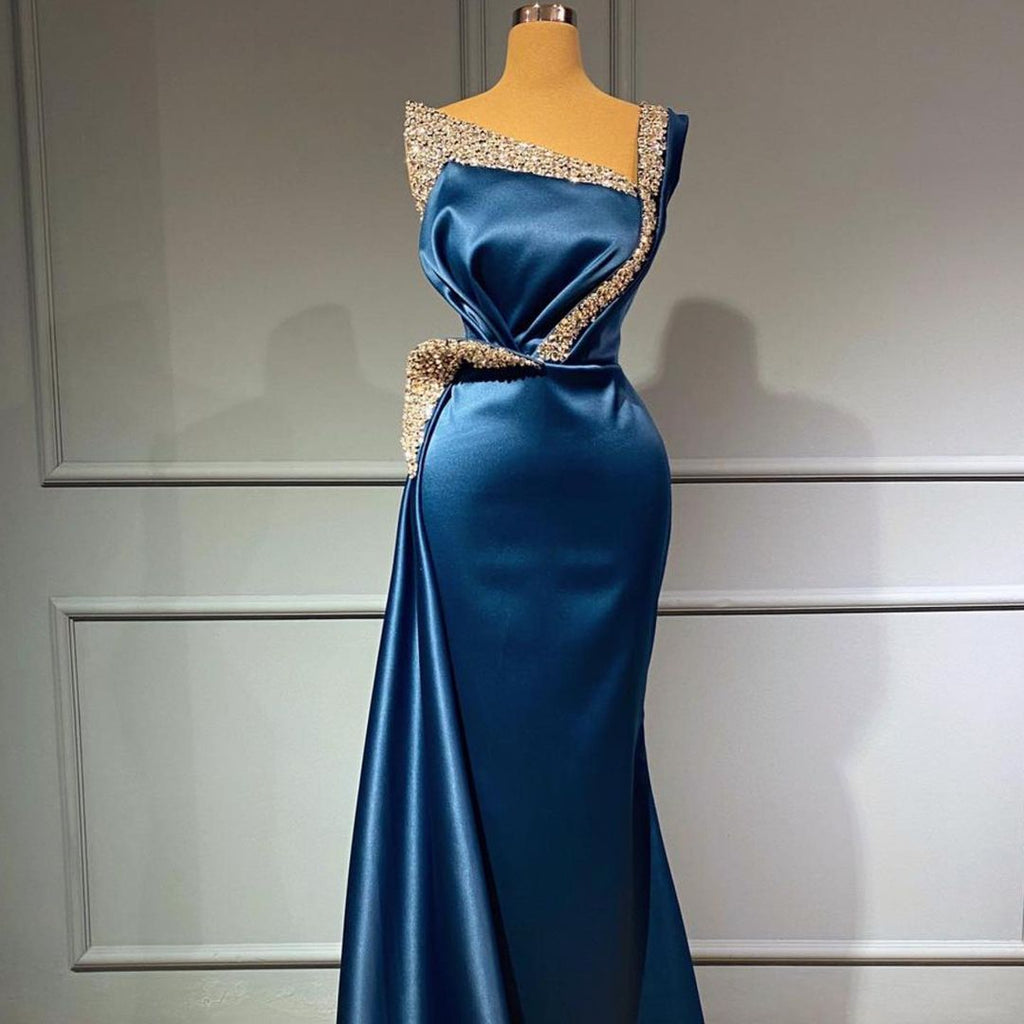 Magnifique robe de bal sirène longue asymétrique en satin stretch à épaule dénudée