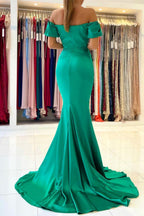 Magnifique robe de soirée sirène en satin à épaules dénudées
