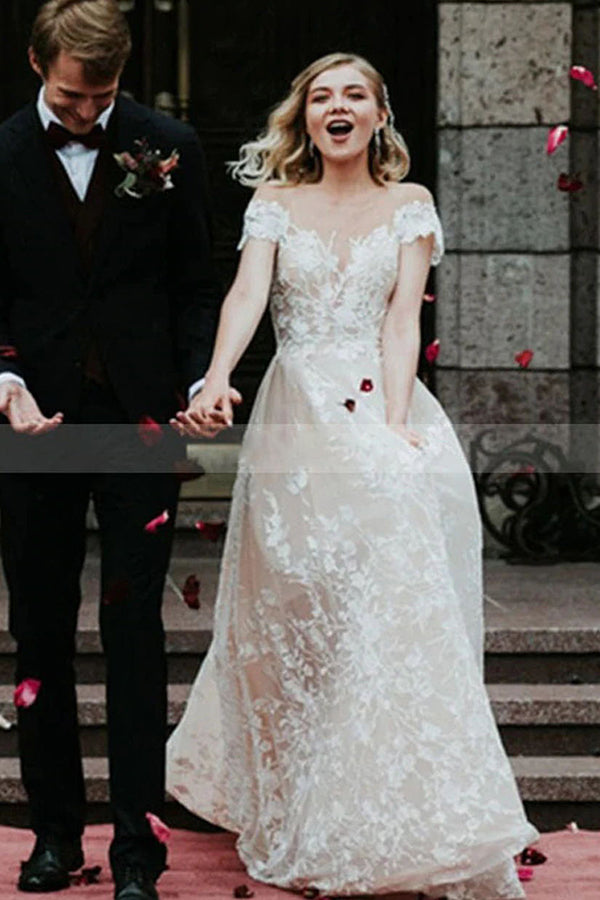 Robe de mariée princesse en dentelle florale à épaules dénudées