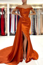 Superbe robe de soirée en satin extensible à épaules dénudées avec traîne amovible fendue sur le côté