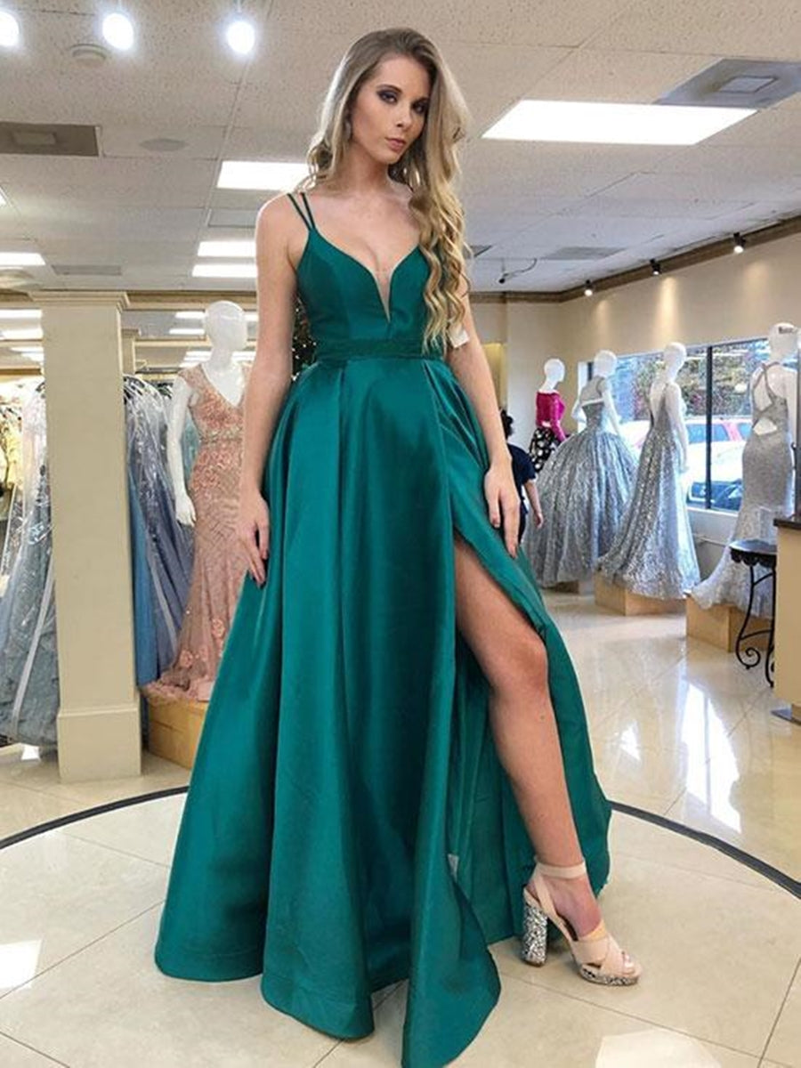 Robe de bal longue élégante en satin, coupe trapèze, col en V et fente haute.