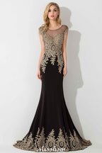 Robe de soirée longue sirène élégante à manches courtes et appliques dorées