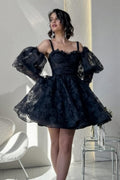 Robes de bal courtes et élégantes en dentelle noire à paillettes