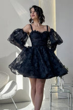 Robes de bal courtes et élégantes en dentelle noire à paillettes