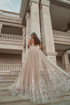 Robe de soirée élégante sans manches à col en V, robe de bal trapèze dos nu avec applications de dentelle