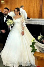 Vestidos de novia de tul corte A, escote corazón, manga larga, con encaje