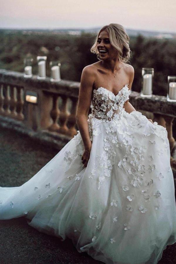 Vestidos de novia de tul con escote corazón y apliques WD327