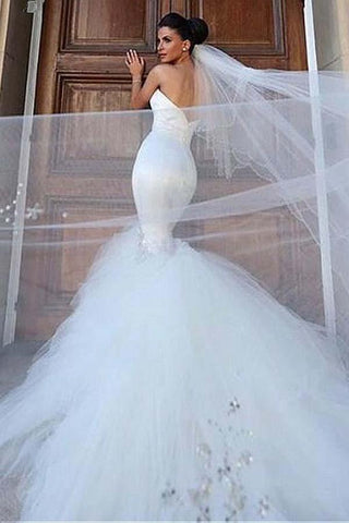 Vestidos de novia corte sirena con escote corazón y pedrería WD214