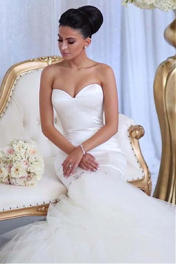 Vestidos de novia corte sirena con escote corazón y pedrería WD214