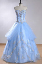 Vestido de novia azul claro con escote corazón y sin mangas, con pedrería WD169
