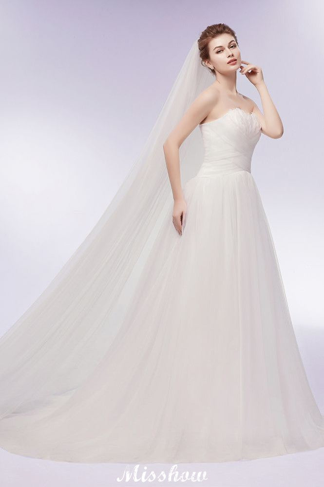 Robes de mariée bustier en tulle et plumes, coupe trapèze, décolleté cœur
