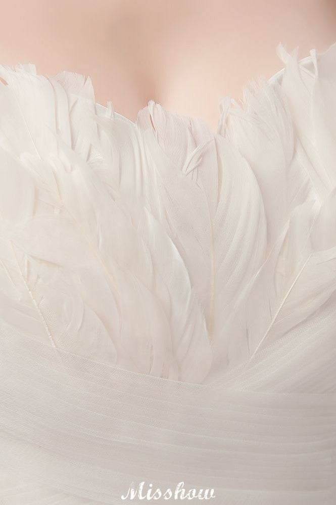 Robes de mariée bustier en tulle et plumes, coupe trapèze, décolleté cœur