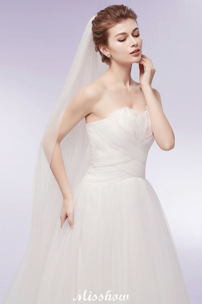 Robes de mariée bustier en tulle et plumes, coupe trapèze, décolleté cœur