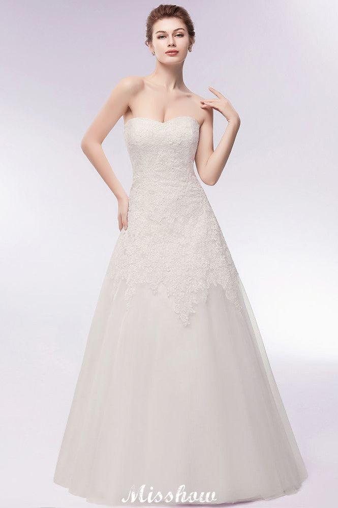 Robes de mariée longues en tulle et dentelle, bustier sans bretelles, coupe trapèze, décolleté cœur